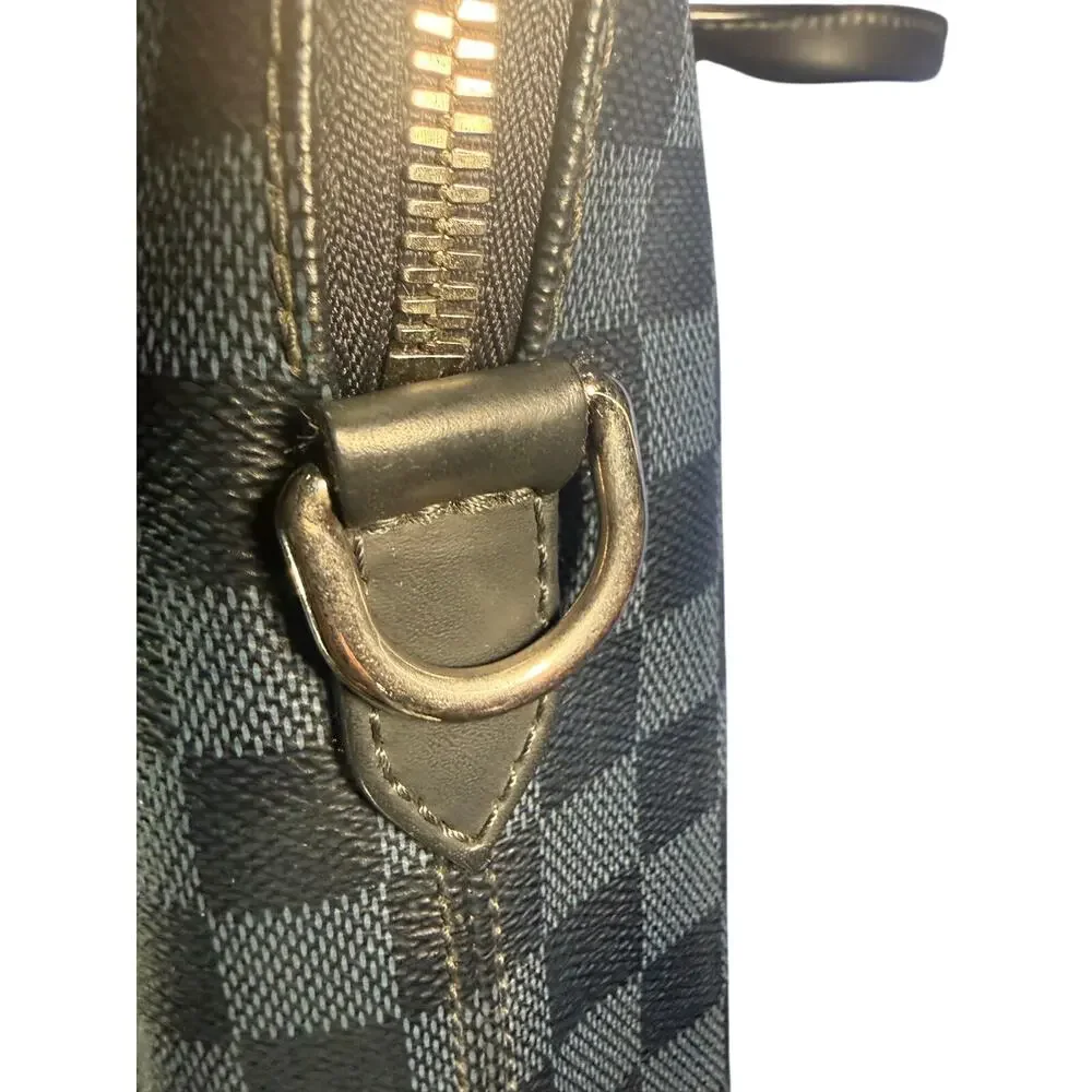 Louis Vuitton authentic louis